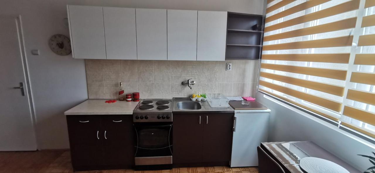 Stan Na Dan Predah Lägenhet Užice Exteriör bild